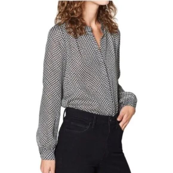 Joie Mintee Black White Caviar Houndstooth Blouse  Size XS - Picture 2 of 4
